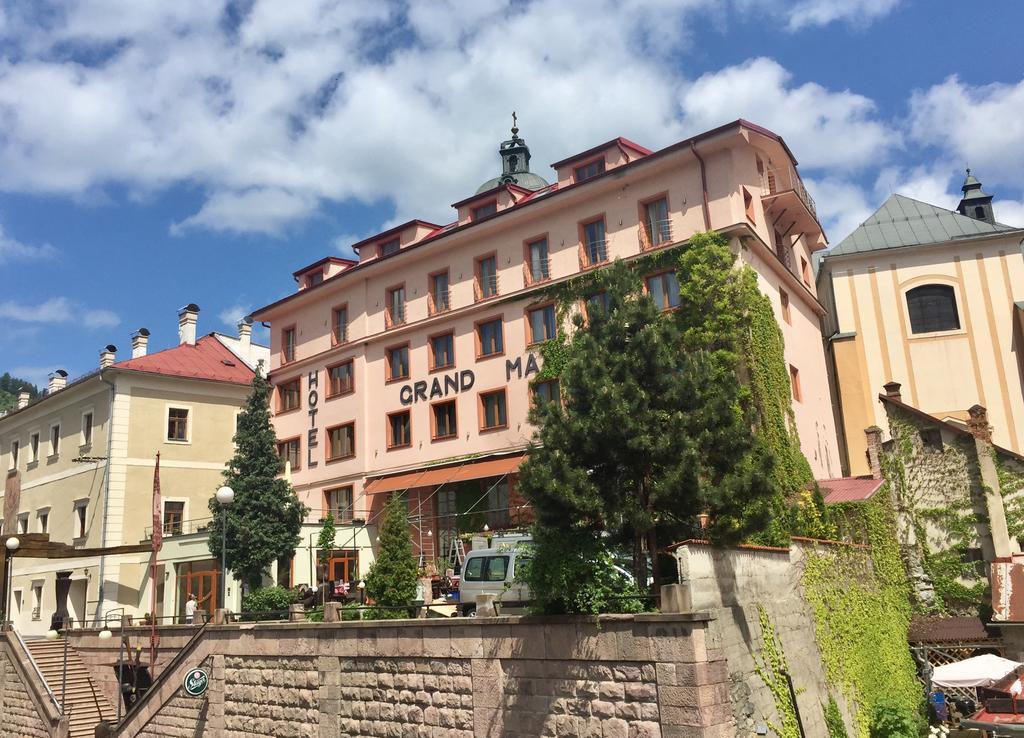 Hotel & Penzion Grand Matej Banská Štiavnica Екстериор снимка